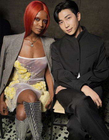 Milan Fashion Week Неделя моды Милан RM BTS Bottega Veneta Kelela Milan Fashion Week Неделя моды Милан RM BTS Bottega Veneta Kelela