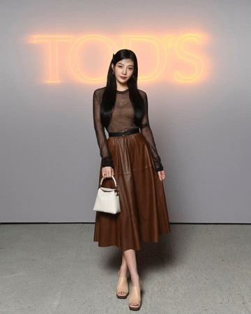 Milan Fashion Week Неделя моды Милан Joy Red Velvet Джой Tod's Milan Fashion Week Неделя моды Милан Joy Red Velvet Джой Tod's