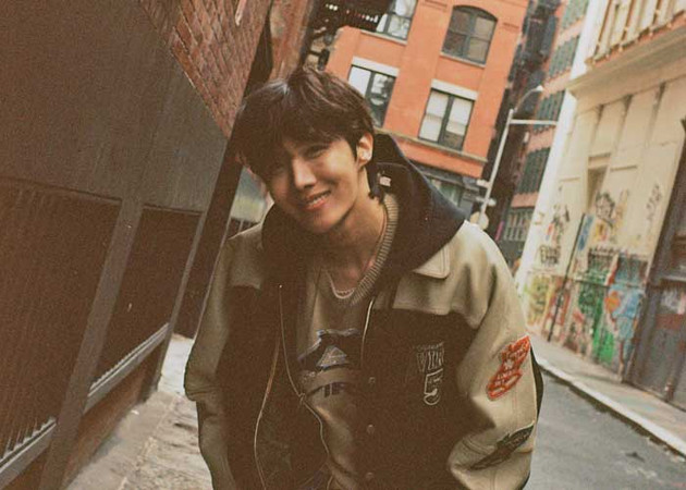 J-Hope Джей-Хоуп BTS on the street J-Hope Джей-Хоуп BTS on the street