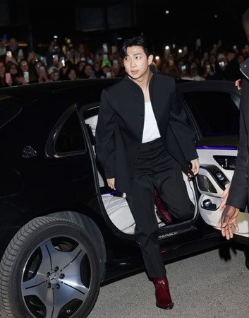 Milan Fashion Week Неделя моды Милан RM BTS Bottega Veneta Milan Fashion Week Неделя моды Милан RM BTS Bottega Veneta