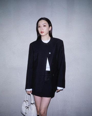 Milan Fashion Week Неделя моды в Милане Mei Nagano Нагано Мэй Prada Milan Fashion Week Неделя моды в Милане Mei Nagano Нагано Мэй Prada