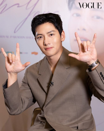 Чжи Чан Ук Ji Chang Wook Vogue Thailand 지창욱
