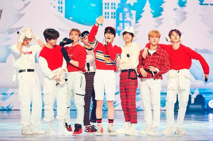 Музыка Stray Kids популярна только за границей?