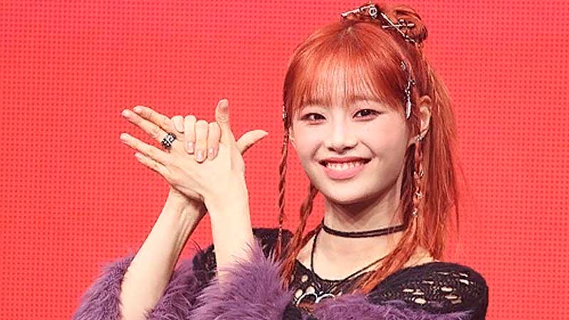 CHUU 츄 Howl LOONA Чу CHUU 츄 Howl LOONA Чу