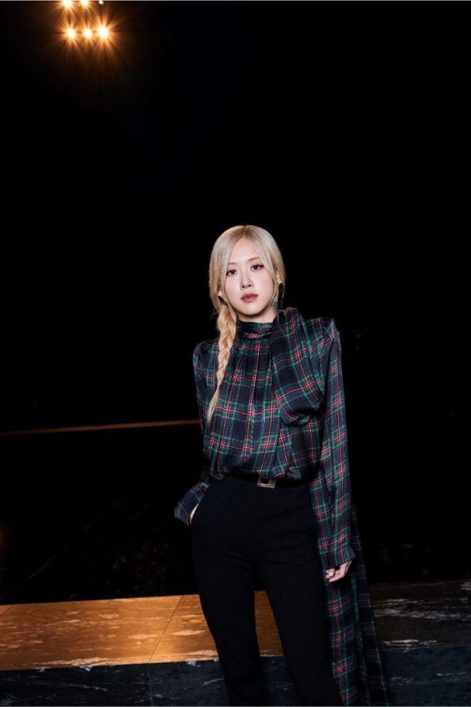 Paris Fashion Week неделя моды париж 2024 Розэ из BLACKPINK Saint Laur