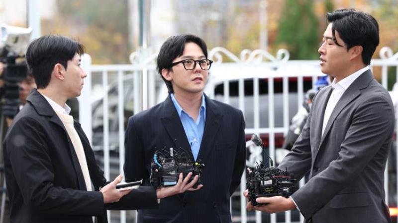 G-Dragon добровольно явился в полицию