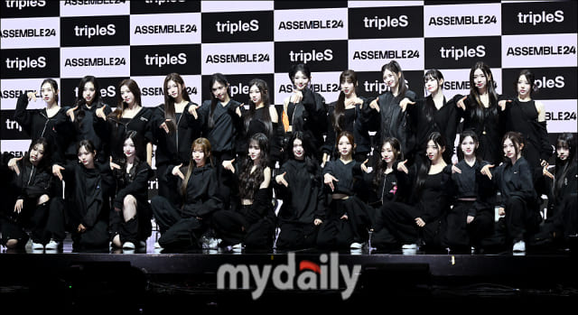 tripleS 트리플에스 ASSEMBLE24 tripleS 트리플에스 ASSEMBLE24
