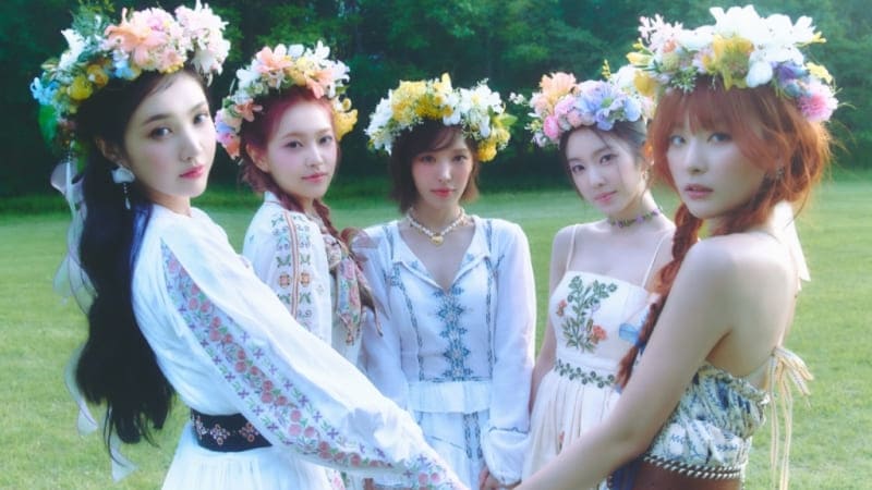 Red Velvet выпустили свой седьмой мини-альбом «Cosmic»