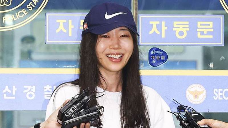 Мин Хи Джин Min Hee Jin 민희진 ADOR HYBE Мин Хи Джин Min Hee Jin 민희진 ADOR HYBE