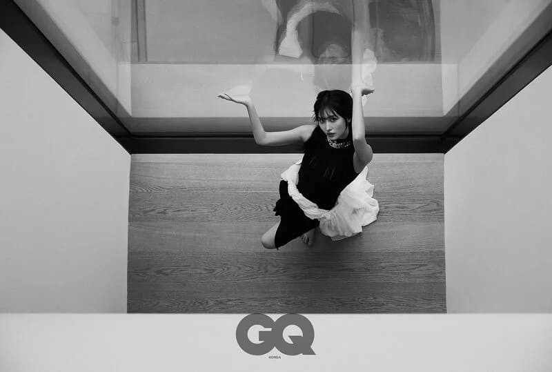 TWICE MOMO Момо 트와이스 모모 GQ TWICE MOMO Момо 트와이스 모모 GQ