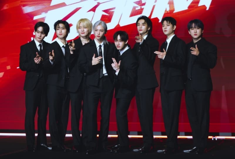 Stray Kids 스트레이키즈 ATE Chk Chk Boom Stray Kids 스트레이키즈 ATE Chk Chk Boom
