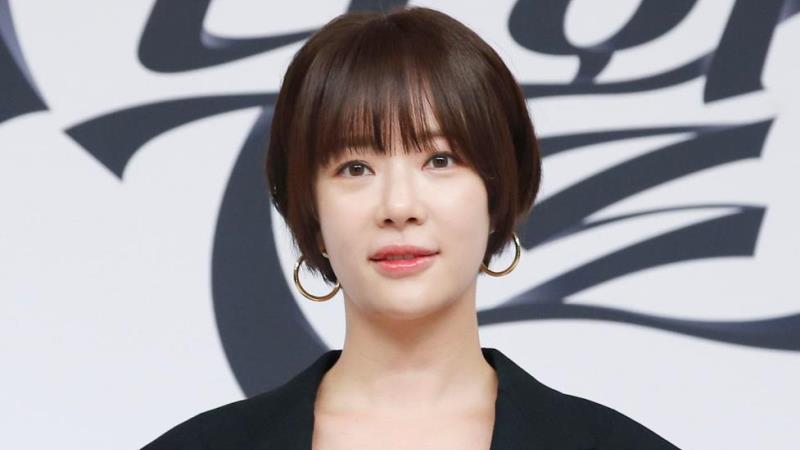 Хван Чжон Ым встречается с баскетболистом Hwang Jung Eum 황정음 Хван Чжон Ым встречается с баскетболистом Hwang Jung Eum 황정음
