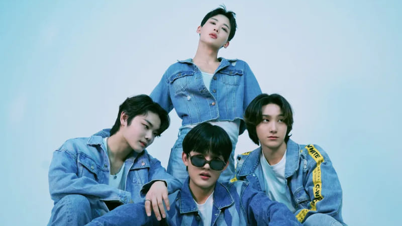 1VERSE 유니버스 HYUK SEOK KENNY AITO 혁 석 케니 아이토 Хёк Сок Кенни Айто 1VERSE 유니버스 HYUK SEOK KENNY AITO 혁 석 케니 아이토 Хёк Сок Кенни Айто