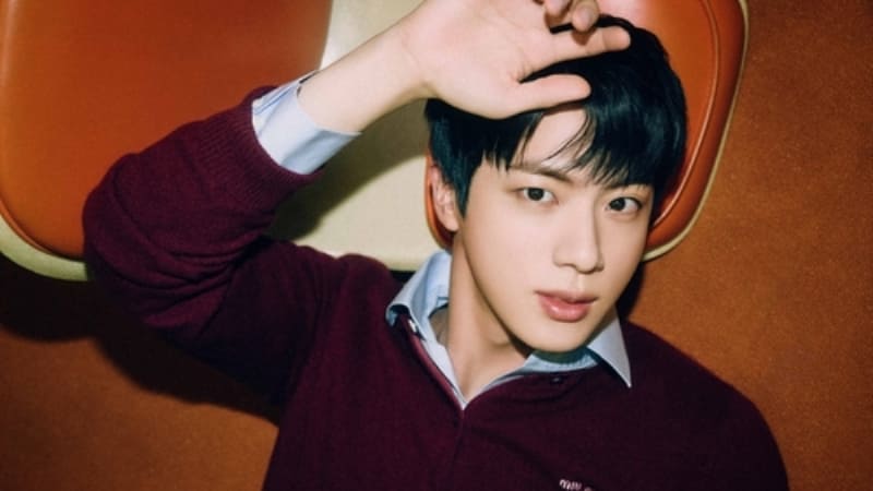 Джин BTS Jin Running Wild Happy 진