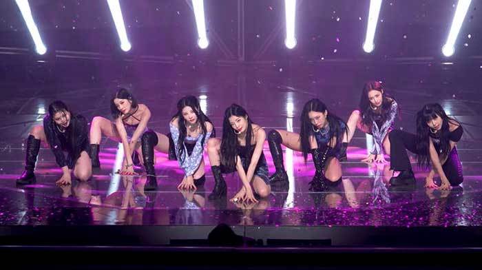 PURPLE KISS PURPLE K!SS memeM Pretty Psycho 퍼플키스 PURPLE KISS PURPLE K!SS memeM Pretty Psycho 퍼플키스