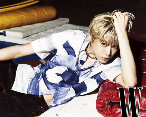 Интервью и фотосессия Доёна (NCT) для майского номера журнала W Korea