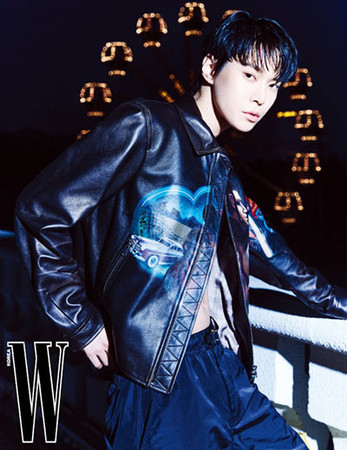 FanAsia - Интервью и фотосессия Доёна NCT для журнала W Korea