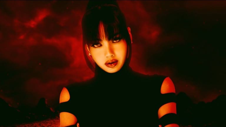 Лиса BLACKPINK Lisa Alter Ego LLOUD Лиса BLACKPINK Lisa Alter Ego LLOUD