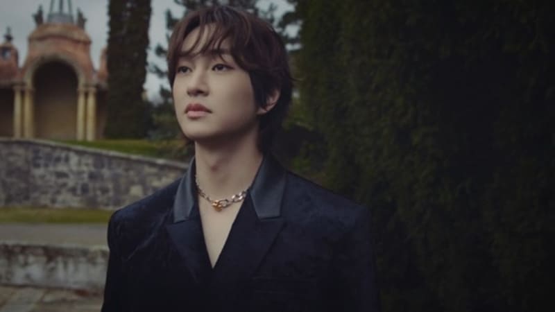 Онью из SHINee выпустил 4-й мини-альбом «Connection»