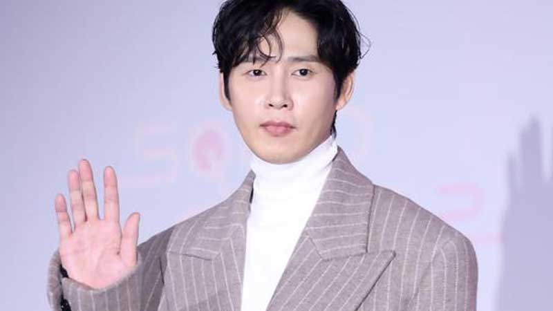 Пак Сон Хун покидает дораму tvN «Шеф-повар тирана» Пак Сон Хун покидает дораму tvN «Шеф-повар тирана»