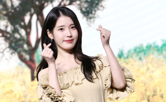 K-pop айдолы актёры IU Айю 아이유 K-pop айдолы актёры IU Айю 아이유
