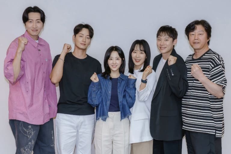 Goldland 골드랜드 Park Bo Young Kim Sung Cheol Lee Hyun Wook Lee Kwang Soo Goldland 골드랜드 Пак Бо Ён Ким Сон Чхоль Ли Хён Ук Ли Кван Су