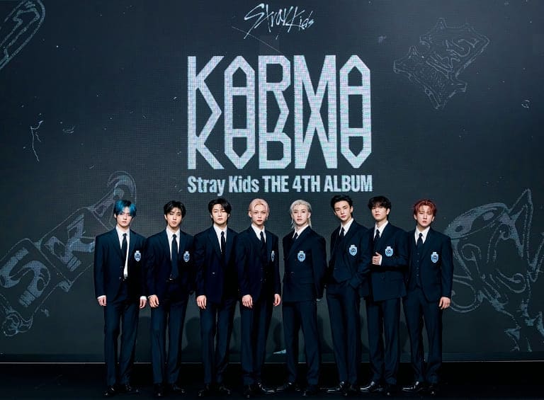 Stray Kids 스트레이키즈 KARMA CEREMONY Stray Kids 스트레이키즈 KARMA CEREMONY