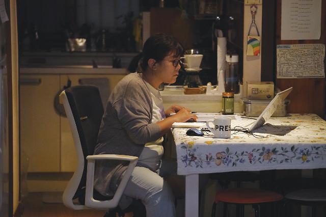 Дань уважения Hommage 오마주 Ли Чжон Ын Ли Чон Ын Lee Jung Eun 이정은 Дань уважения Hommage 오마주 Ли Чжон Ын Ли Чон Ын Lee Jung Eun 이정은