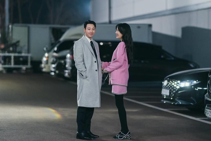 Ким Дон Ук Kim Dong Wook 김동욱 Мун Га Ён Moon Ga Young 문가영 Ким Дон Ук Kim Dong Wook 김동욱 Мун Га Ён Moon Ga Young 문가영
