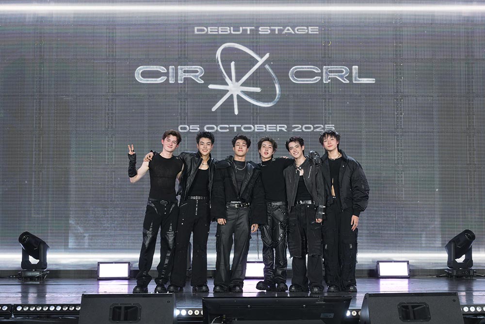 Дебютировала новая T-POP группа CIR*CRL Дебютировала новая T-POP группа CIR*CRL