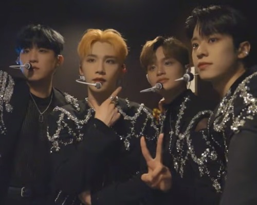 AB6IX выпустили свой первый англоязычный трек