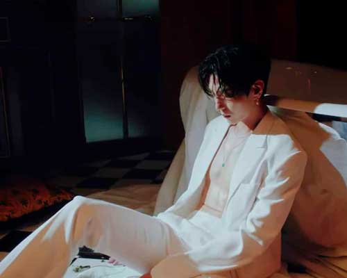 Лео из VIXX выпустил альбом и клип на песню «Losing Game»