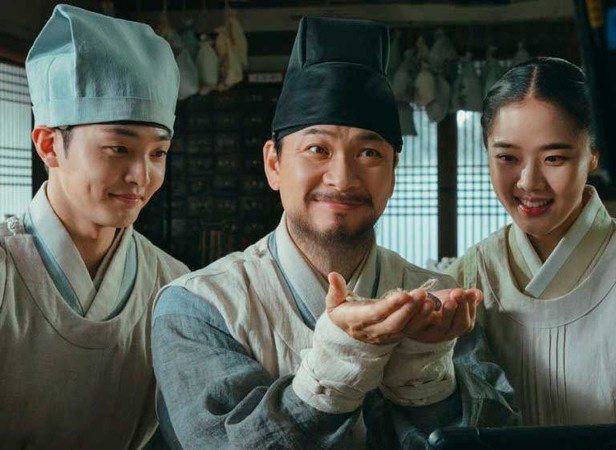 Чосонский психиатр Ю Се Пун Poong the Joseon Psychiatrist 조선 정신과 의사 유세