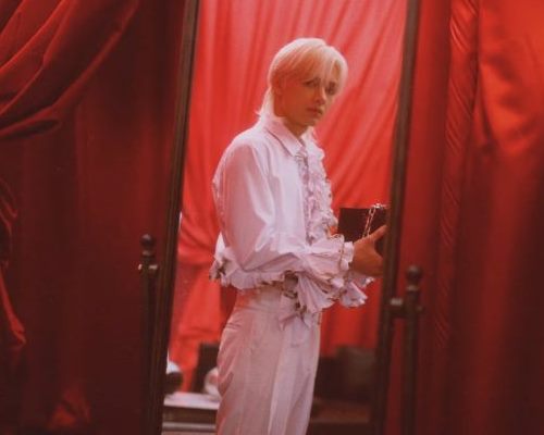 Джун из SEVENTEEN выпустил новую сольную песню «LIMBO»