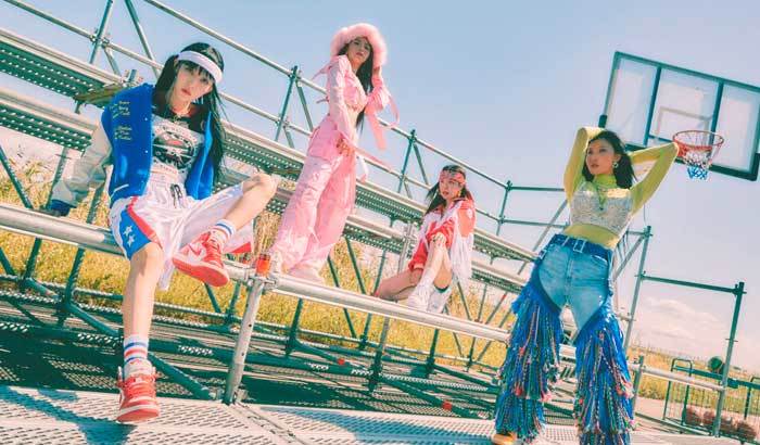 MAMAMOO 마마무 일낼라해 ILLELLA 솔라 Solar 문별 MoonByul 휘인 WheeIn 화사 HwaSa MIC