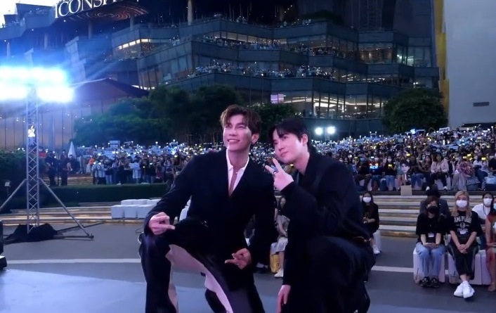 Mew Suppasit EXO Suho Мью Суппасит Сухо Turn Off The Alarm
